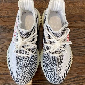 Yeezy Boost 350 V2 in Zebra Worn Once!!!